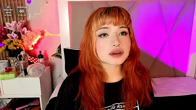 Sienna Desiree online show from March 8, 5:22 am