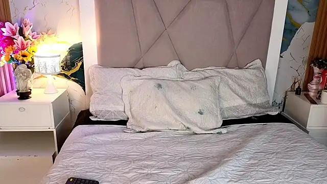 Sienna Desiree online show from June 18, 1:27 pm