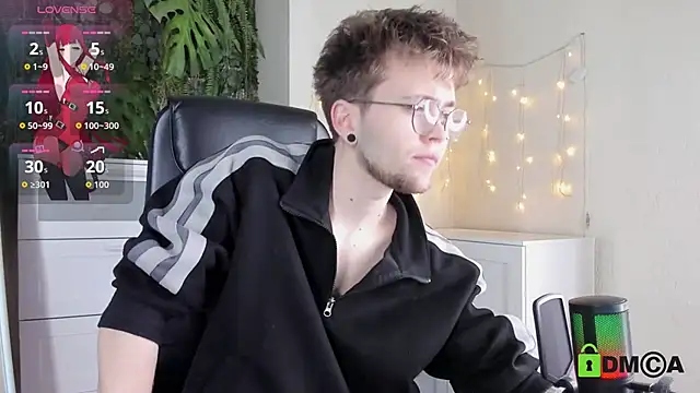 Tomas Norton online show from March 6, 3:07 pm