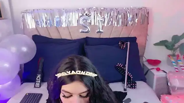 cutemma  online show from March 4, 12:23 pm