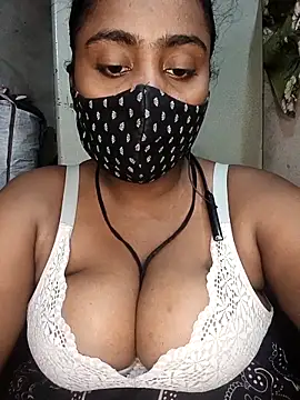 Hotty Nishaa online show from March 16, 9:41 pm