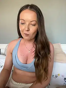 Nova-Vixen online show from July 19, 2:30 pm