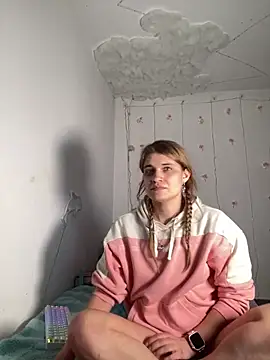 YoungSophie online show from February 20, 12:50 pm