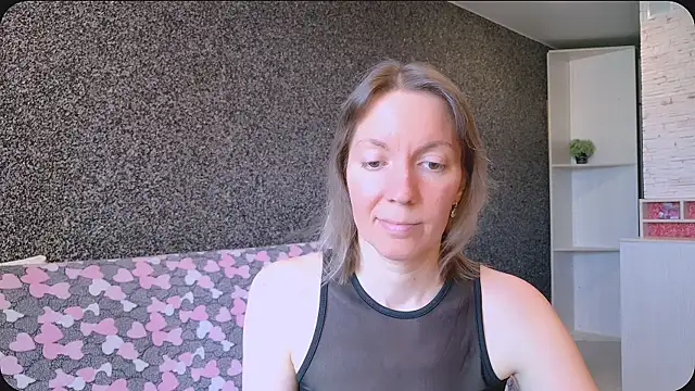 Amanda Luxe online show from July 17, 2:16 am