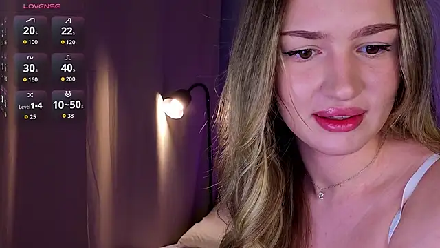 SmolCutie online show from February 18, 4:33 am