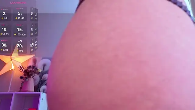 SmolCutie online show from June 12, 4:53 am