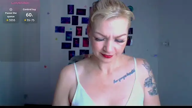 Madonna Fire online show from May 11, 6:04 am