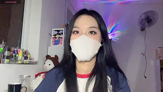 Tieu-May online show from April 26, 8:50 pm