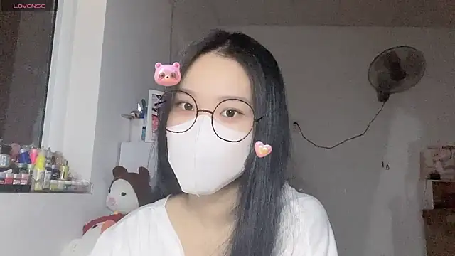 Tieu-May online show from May 1, 9:45 am