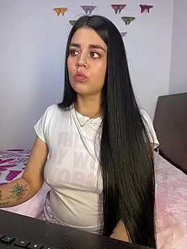 sophyy white online show from February 2, 10:42 pm