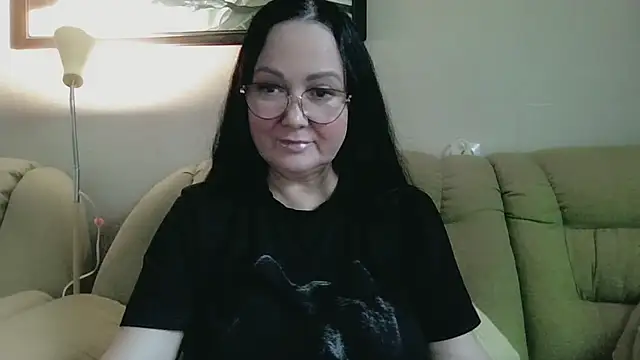 infinity loveliness online show from June 30, 11:10 am