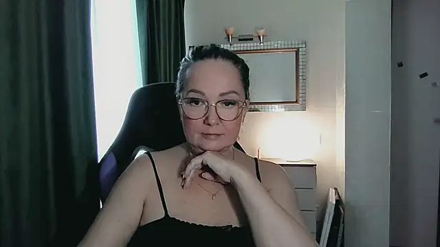 infinity loveliness online show from July 19, 8:05 am