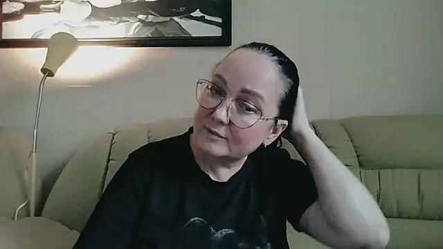 infinity loveliness online show from July 1, 11:10 am