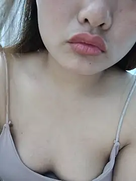 Sweet--Sexy online show from June 24, 9:03 pm