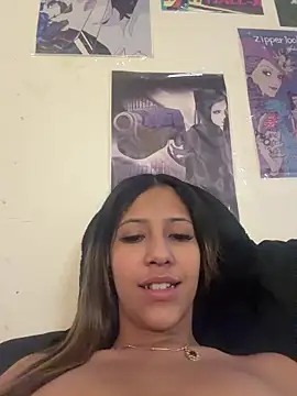 vicky bass  online show from January 15, 11:33 pm