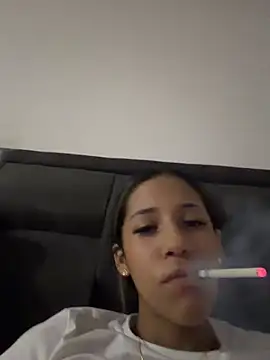 vicky bass  online show from May 16, 11:26 pm
