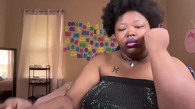 Chocolatebunnyxx96 online show from July 17, 5:16 pm
