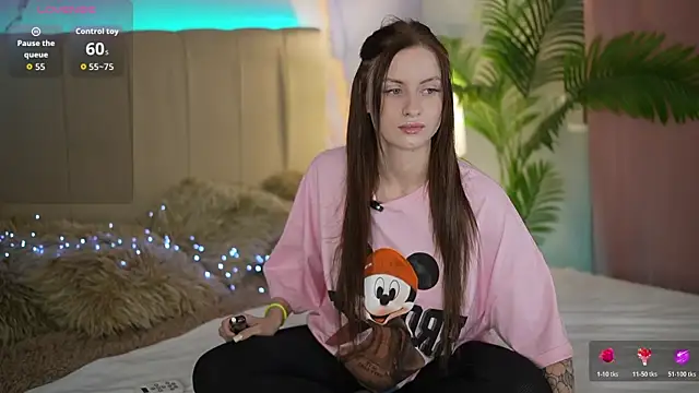AlexaFleur online show from July 30, 7:37 pm
