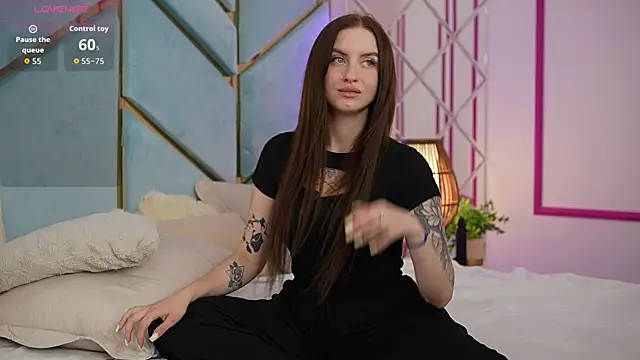 AlexaFleur online show from July 28, 2:13 pm