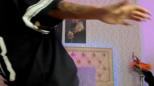 MeganRosseX online show from March 4, 7:53 pm