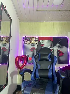 honeyluxe  online show from July 28, 8:52 pm