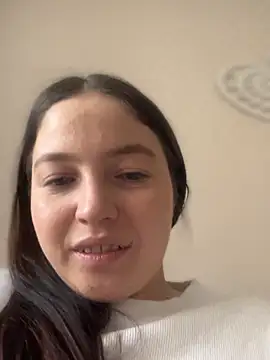 AlexaYvonne online show from March 16, 5:10 am