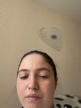 AlexaYvonne online show from March 16, 5:44 am