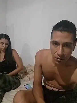 Rodrigohernan19 online show from July 18, 9:17 pm