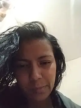 cinthia2011 online show from March 10, 7:29 pm