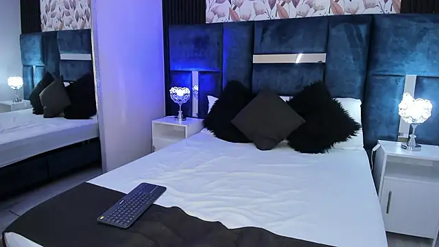 LolaGray   online show from March 10, 4:33 pm