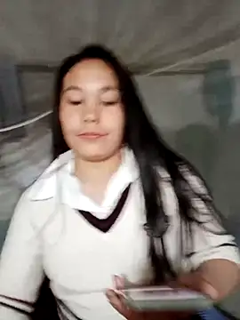 vanvan005 online show from March 5, 1:07 pm