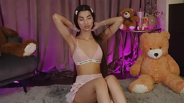 ZariaaVera online show from March 2, 8:59 pm