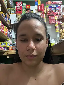 lannabellx online show from July 2, 3:23 am