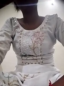 Queen-hot- online show from July 10, 2:06 pm