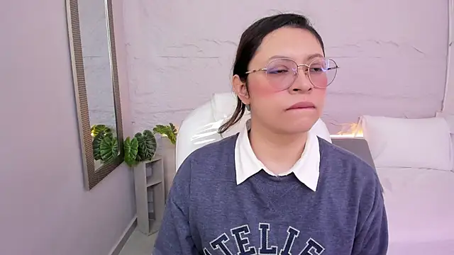 lanna 18  online show from July 29, 11:54 am