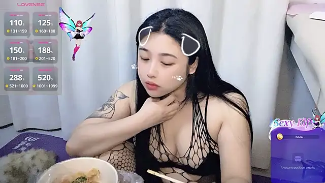 Missqiu-w online show from March 17, 11:47 am