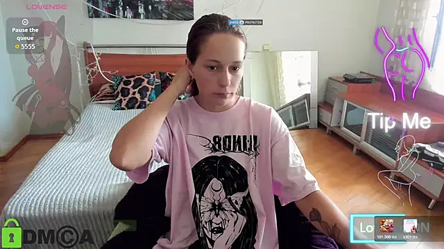 Lily Viola online show from July 14, 7:35 am