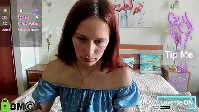 Lily Viola online show from June 10, 8:24 am