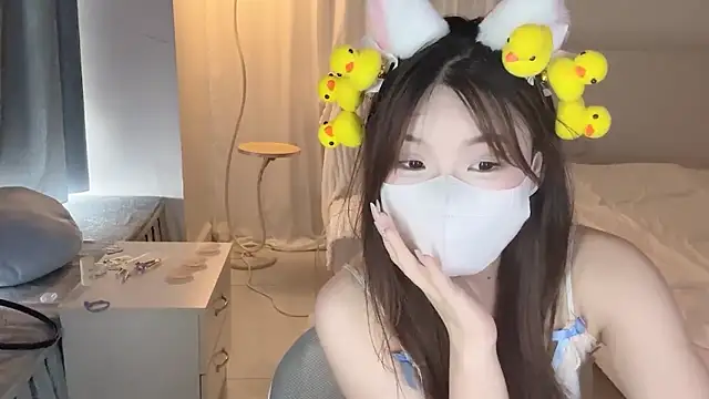  xiaoxinxin  online show from June 23, 3:26 am