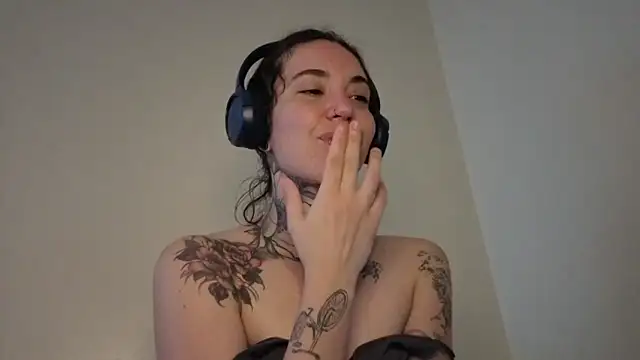 Dirty Pink online show from June 18, 8:59 am