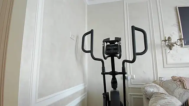 Judy  Hopps online show from February 17, 7:29 am