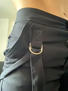 TaylorrHill online show from March 11, 7:38 pm