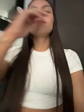 TaylorrHill online show from March 1, 9:47 pm