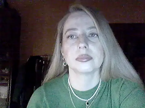 Miralisse online show from March 8, 8:46 pm