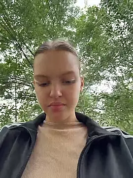 AshleyMur online show from June 15, 7:30 am