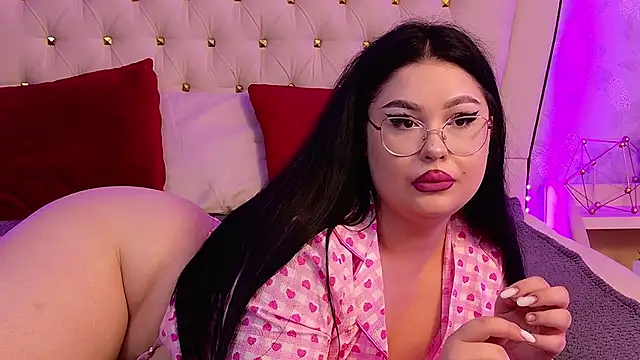 LunaXBabe online show from June 13, 11:18 am