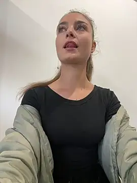 Rebeka2589 online show from April 30, 6:40 am