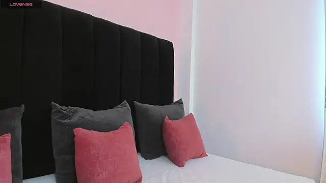 barbara mmoon online show from March 11, 4:31 pm