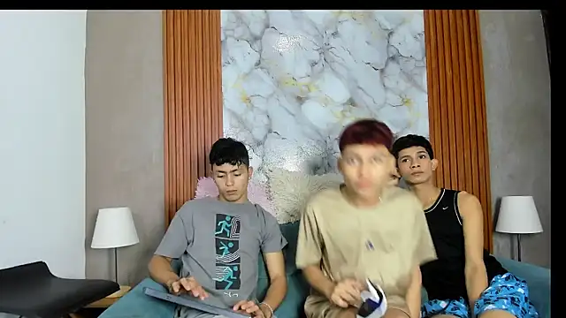 AVENGER BOYS2026 online show from June 23, 7:23 pm