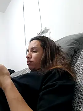 ofjuliaa online show from July 16, 11:48 am
